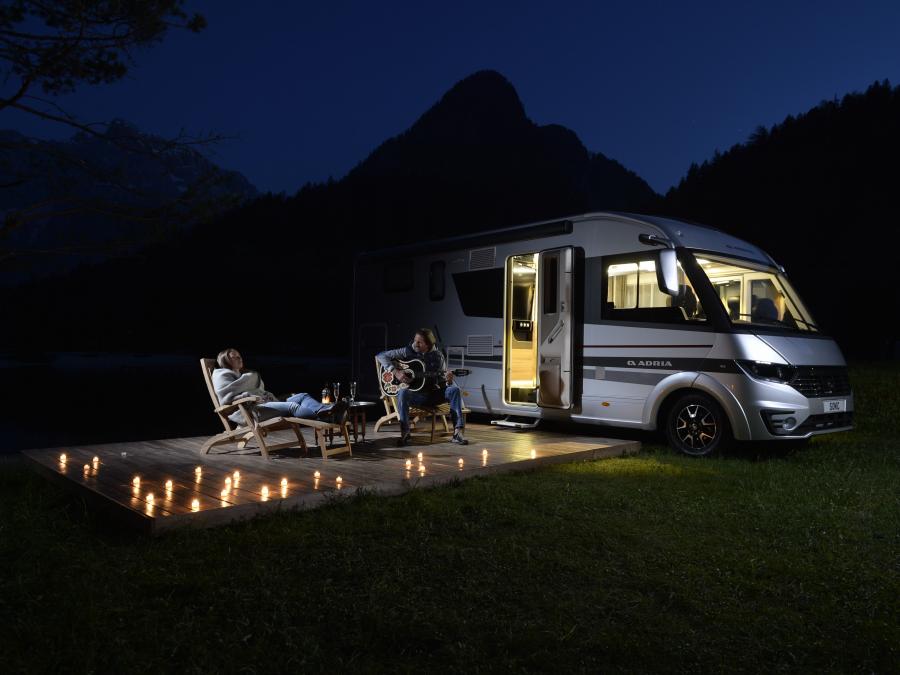  Adria Sonic Supreme 710 2016 года  (фото 3 из 6)